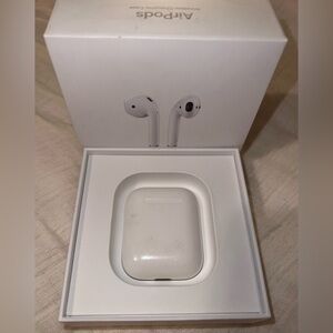 1ST GEN AIRPOD CASE, NO AIRPODS